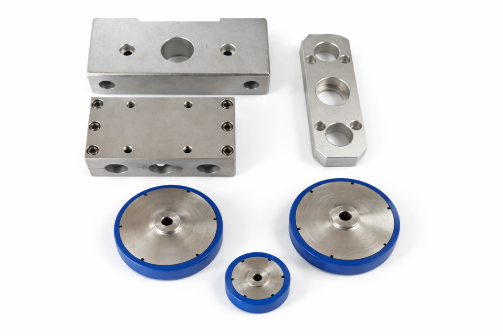 precision machined aluminum components arrangement